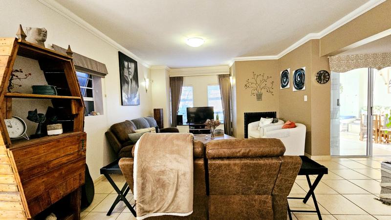 3 Bedroom Property for Sale in Island View Western Cape